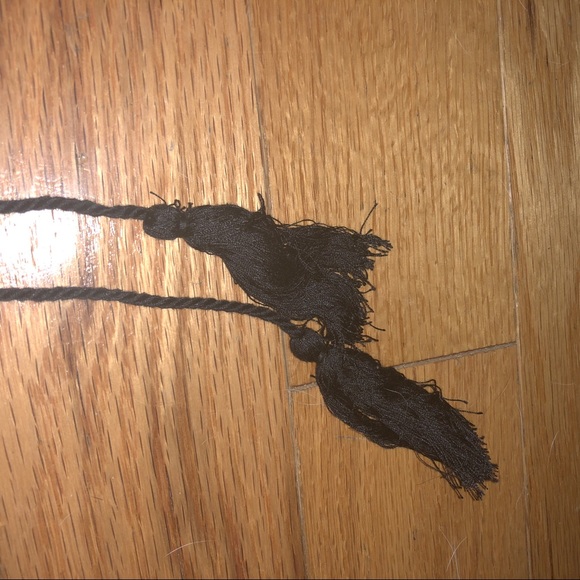 Black crop off the shoulder peasant top - Picture 6 of 6